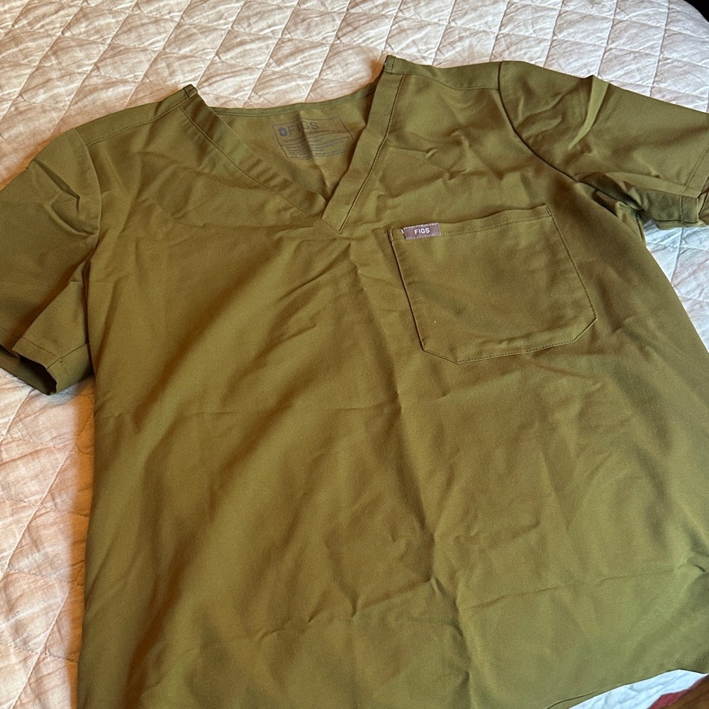 Figs Sage Green V-Neck Scrub Top